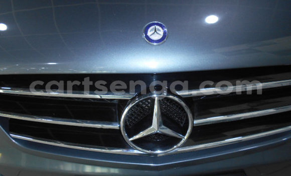 Nunua Ilio tumika Mercedes‒Benz Viano Blue Gari ndani ya Bulembu nchini Hhohho Nunua Ilio tumika Mercedes‒Benz Viano Blue Gari ndani ya Bulembu nchini Hhohho