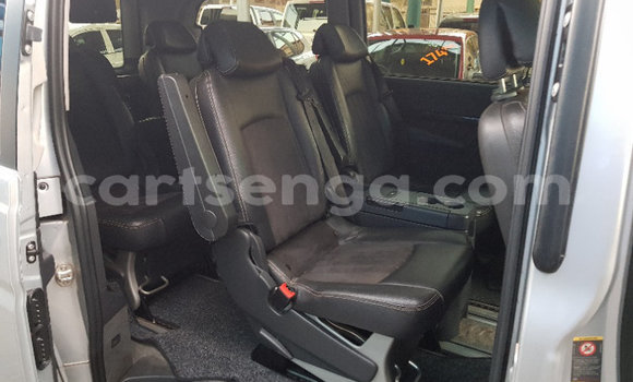 Nunua Ilio tumika Mercedes‒Benz Viano Silver Gari ndani ya Big Bend nchini Lubombo Nunua Ilio tumika Mercedes‒Benz Viano Silver Gari ndani ya Big Bend nchini Lubombo