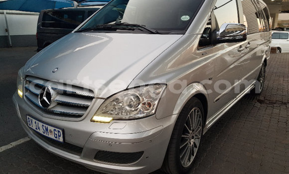 Nunua Ilio tumika Mercedes‒Benz Viano Silver Gari ndani ya Big Bend nchini Lubombo Nunua Ilio tumika Mercedes‒Benz Viano Silver Gari ndani ya Big Bend nchini Lubombo