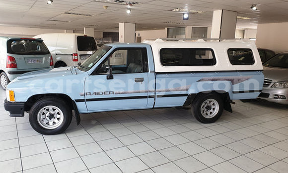 Acheter Occasion Voiture Toyota Hilux Bleu à Hlatikulu, Shiselweni District Acheter Occasion Voiture Toyota Hilux Bleu à Hlatikulu, Shiselweni District