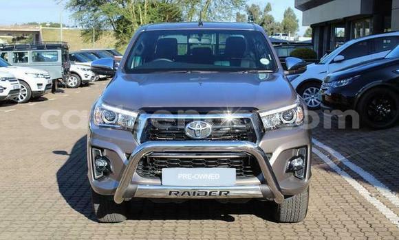 Nunua Ilio tumika Toyota Hilux Silver Gari ndani ya Big Bend nchini Lubombo Nunua Ilio tumika Toyota Hilux Silver Gari ndani ya Big Bend nchini Lubombo