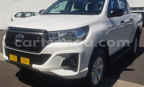 Nunua Ilio tumika Toyota Hilux Silver Gari ndani ya Big Bend nchini Lubombo Nunua Ilio tumika Toyota Hilux Silver Gari ndani ya Big Bend nchini Lubombo