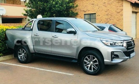 Buy Used Toyota Hilux Silver Car in Bhunya in Manzini Buy Used Toyota Hilux Silver Car in Bhunya in Manzini