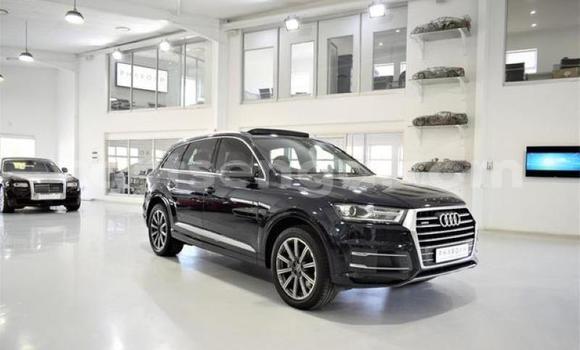Nunua Ilio tumika Audi Q7 Black Gari ndani ya Big Bend nchini Lubombo Nunua Ilio tumika Audi Q7 Black Gari ndani ya Big Bend nchini Lubombo
