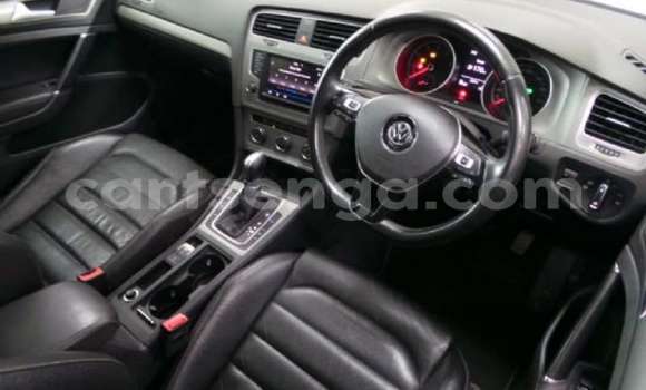Nunua Ilio tumika Volkswagen Golf White Gari ndani ya Manzini nchini Manzini Nunua Ilio tumika Volkswagen Golf White Gari ndani ya Manzini nchini Manzini