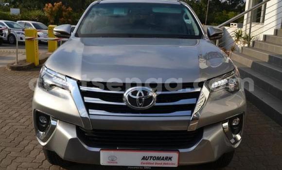 Buy Used Toyota Hilux Silver Car in Manzini in Manzini Buy Used Toyota Hilux Silver Car in Manzini in Manzini