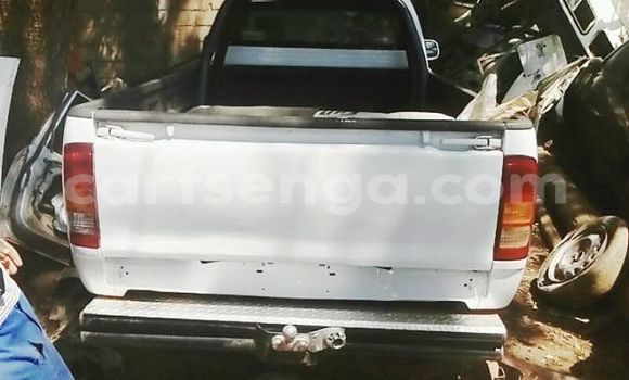 Buy Used Toyota Hilux White Car in Manzini in Swaziland Buy Used Toyota Hilux White Car in Manzini in Swaziland