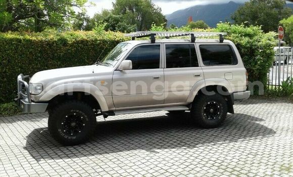 Nunua Ilio tumika Toyota Land Cruiser Prado Other Gari ndani ya Ezulwini nchini Hhohho Nunua Ilio tumika Toyota Land Cruiser Prado Other Gari ndani ya Ezulwini nchini Hhohho