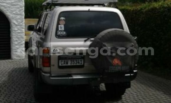Nunua Ilio tumika Toyota Land Cruiser Prado Other Gari ndani ya Ezulwini nchini Hhohho Nunua Ilio tumika Toyota Land Cruiser Prado Other Gari ndani ya Ezulwini nchini Hhohho