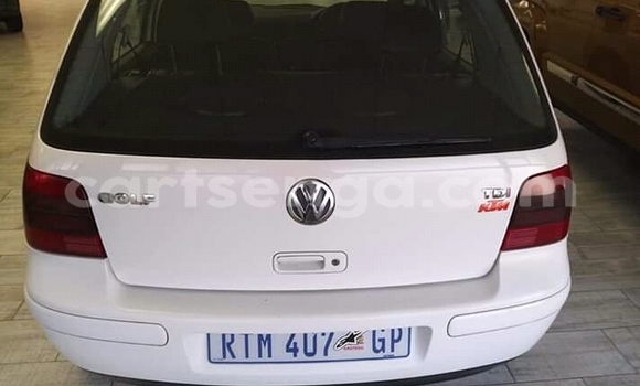 Buy Used Volkswagen Golf White Car in Bhunya in Manzini Buy Used Volkswagen Golf White Car in Bhunya in Manzini