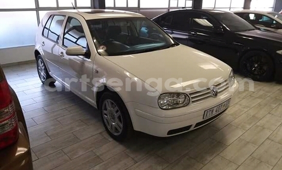 Buy Used Volkswagen Golf White Car in Bhunya in Manzini Buy Used Volkswagen Golf White Car in Bhunya in Manzini