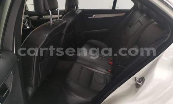 Buy Used Mercedes‒Benz C–Class White Car in Ezulwini in Hhohho Buy Used Mercedes‒Benz C–Class White Car in Ezulwini in Hhohho