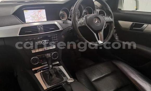 Buy Used Mercedes‒Benz C–Class White Car in Ezulwini in Hhohho Buy Used Mercedes‒Benz C–Class White Car in Ezulwini in Hhohho