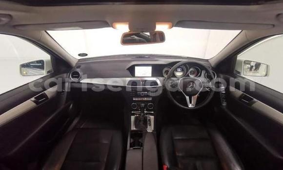 Buy Used Mercedes‒Benz C–Class White Car in Ezulwini in Hhohho Buy Used Mercedes‒Benz C–Class White Car in Ezulwini in Hhohho