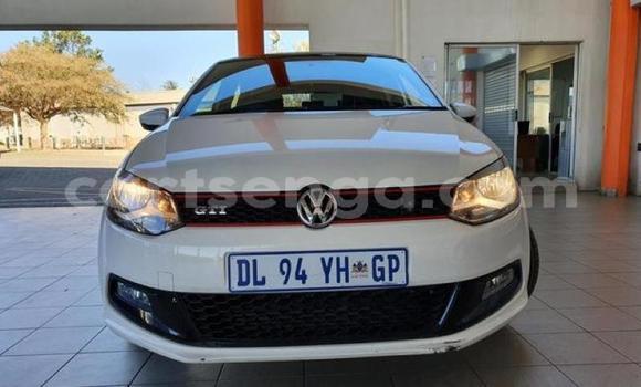 Nunua Ilio tumika Volkswagen Polo GTI White Gari ndani ya Manzini nchini Manzini Nunua Ilio tumika Volkswagen Polo GTI White Gari ndani ya Manzini nchini Manzini