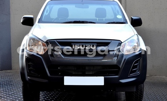 Acheter Occasion Voiture Isuzu KB Blanc à Big Bend, Lubombo District Acheter Occasion Voiture Isuzu KB Blanc à Big Bend, Lubombo District