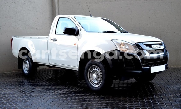 Acheter Occasion Voiture Isuzu KB Blanc à Big Bend, Lubombo District Acheter Occasion Voiture Isuzu KB Blanc à Big Bend, Lubombo District