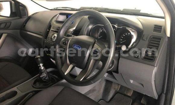 Acheter Occasion Voiture Ford Ranger Blanc à Ezulwini, Hhohho Acheter Occasion Voiture Ford Ranger Blanc à Ezulwini, Hhohho