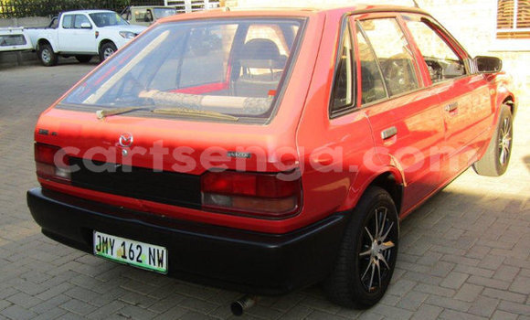 Acheter Occasion Voiture Mazda 323 Rouge à Ezulwini, Hhohho Acheter Occasion Voiture Mazda 323 Rouge à Ezulwini, Hhohho