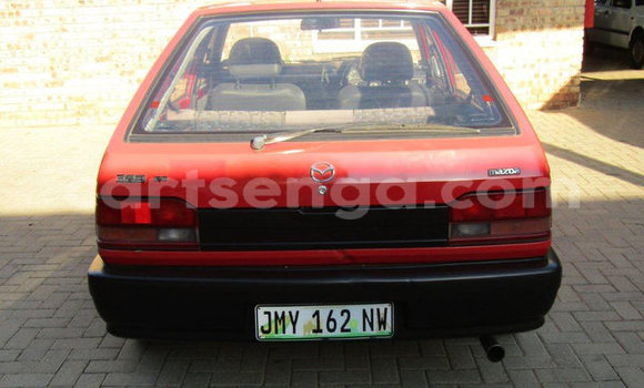 Acheter Occasion Voiture Mazda 323 Rouge à Ezulwini, Hhohho Acheter Occasion Voiture Mazda 323 Rouge à Ezulwini, Hhohho