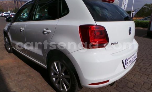 Acheter Occasion Voiture Volkswagen Polo Blanc à Bulembu, Hhohho Acheter Occasion Voiture Volkswagen Polo Blanc à Bulembu, Hhohho