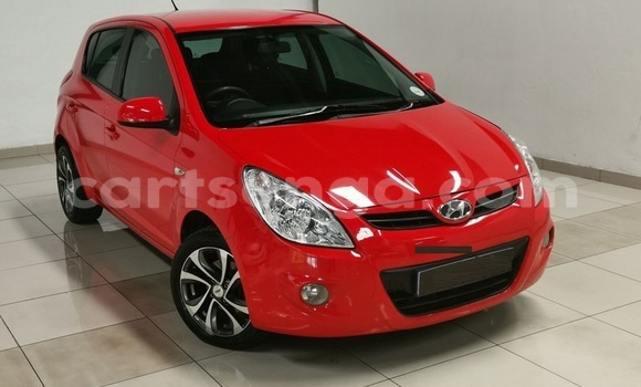 Buy Used Hyundai i20 Red Car in Ezulwini in Hhohho Buy Used Hyundai i20 Red Car in Ezulwini in Hhohho