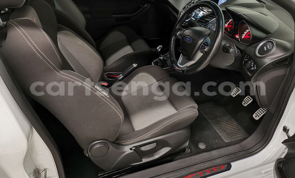 Buy Used Hyundai i20 Red Car in Ezulwini in Hhohho Buy Used Hyundai i20 Red Car in Ezulwini in Hhohho