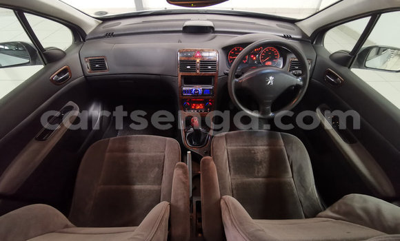Buy Used Peugeot 307 Silver Car in Ezulwini in Hhohho Buy Used Peugeot 307 Silver Car in Ezulwini in Hhohho
