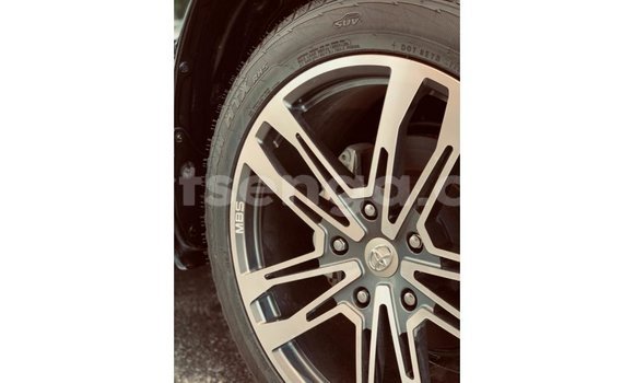 Nunua Imported Toyota Land Cruiser Black Gari ndani ya Import - Dubai nchini Hhohho Nunua Imported Toyota Land Cruiser Black Gari ndani ya Import - Dubai nchini Hhohho