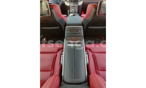 Nunua Imported Toyota Land Cruiser Black Gari ndani ya Import - Dubai nchini Hhohho Nunua Imported Toyota Land Cruiser Black Gari ndani ya Import - Dubai nchini Hhohho