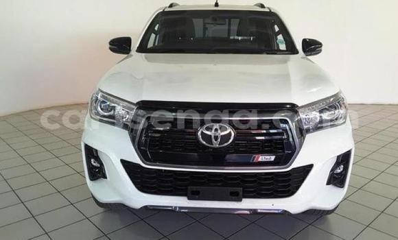 Buy Used Toyota Hilux White Car in Mbabane in Manzini Buy Used Toyota Hilux White Car in Mbabane in Manzini