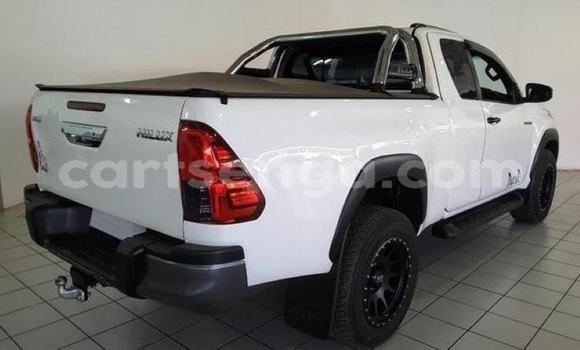 Buy Used Toyota Hilux White Car in Mbabane in Manzini Buy Used Toyota Hilux White Car in Mbabane in Manzini