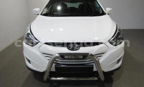 Nunua Ilio tumika Hyundai ix35 White Gari ndani ya Manzini nchini Manzini Nunua Ilio tumika Hyundai ix35 White Gari ndani ya Manzini nchini Manzini
