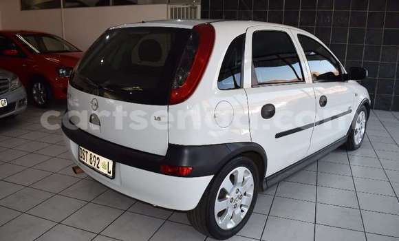 Nunua Ilio tumika Opel Corsa White Gari ndani ya Hlatikulu nchini Wilaya ya Shiselweni Nunua Ilio tumika Opel Corsa White Gari ndani ya Hlatikulu nchini Wilaya ya Shiselweni