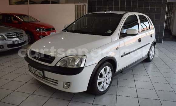 Nunua Ilio tumika Opel Corsa White Gari ndani ya Hlatikulu nchini Wilaya ya Shiselweni Nunua Ilio tumika Opel Corsa White Gari ndani ya Hlatikulu nchini Wilaya ya Shiselweni