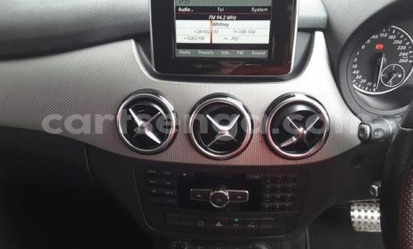 Acheter Occasion Voiture Mercedes‒Benz B-klasse Noir à Mbabane, Manzini Acheter Occasion Voiture Mercedes‒Benz B-klasse Noir à Mbabane, Manzini