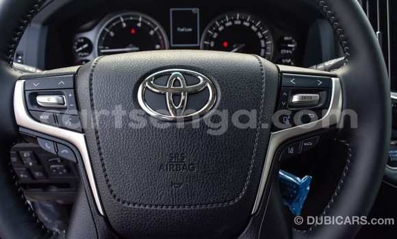 Buy Import Toyota Land Cruiser White Car in Import - Dubai in Hhohho Buy Import Toyota Land Cruiser White Car in Import - Dubai in Hhohho