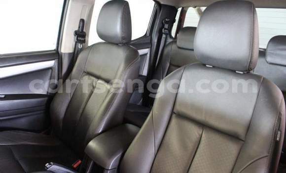 Acheter Occasion Voiture Isuzu KB Rouge à Big Bend, Lubombo District Acheter Occasion Voiture Isuzu KB Rouge à Big Bend, Lubombo District