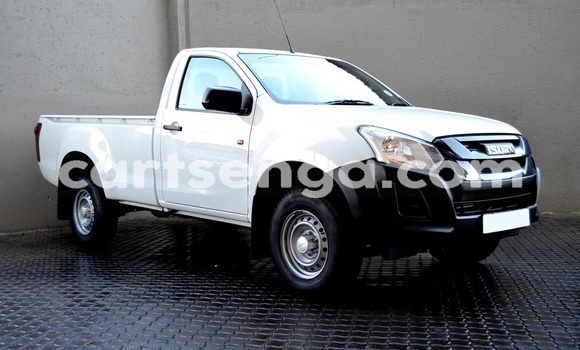 Acheter Occasion Voiture Isuzu KB Blanc à Big Bend, Lubombo District Acheter Occasion Voiture Isuzu KB Blanc à Big Bend, Lubombo District