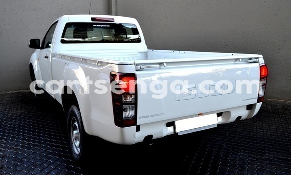 Acheter Occasion Voiture Isuzu KB Blanc à Big Bend, Lubombo District Acheter Occasion Voiture Isuzu KB Blanc à Big Bend, Lubombo District