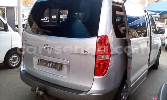 Buy Used Hyundai H1 White Car in Mbabane in Manzini Buy Used Hyundai H1 White Car in Mbabane in Manzini