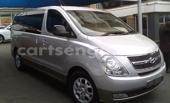 Buy Used Hyundai H1 White Car in Mbabane in Manzini Buy Used Hyundai H1 White Car in Mbabane in Manzini
