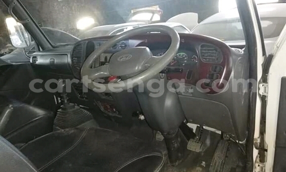 Buy Used Hyundai H200 White Truck in Ezulwini in Hhohho Buy Used Hyundai H200 White Truck in Ezulwini in Hhohho