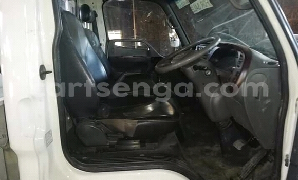 Buy Used Hyundai H200 White Truck in Ezulwini in Hhohho Buy Used Hyundai H200 White Truck in Ezulwini in Hhohho