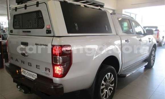 Nunua Ilio tumika Ford Ranger Silver Gari ndani ya Bulembu nchini Hhohho Nunua Ilio tumika Ford Ranger Silver Gari ndani ya Bulembu nchini Hhohho