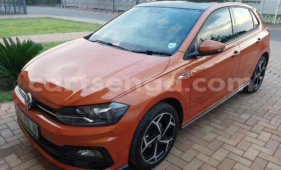 Nunua Ilio tumika Volkswagen Polo Brown Gari ndani ya Big Bend nchini Wilaya ya Lubombo Nunua Ilio tumika Volkswagen Polo Brown Gari ndani ya Big Bend nchini Wilaya ya Lubombo