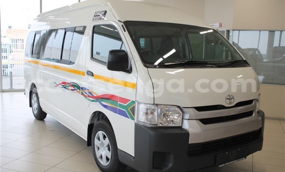 Nunua Ilio tumika Toyota Sprinter White Gari ndani ya Mbabane nchini Manzini Nunua Ilio tumika Toyota Sprinter White Gari ndani ya Mbabane nchini Manzini