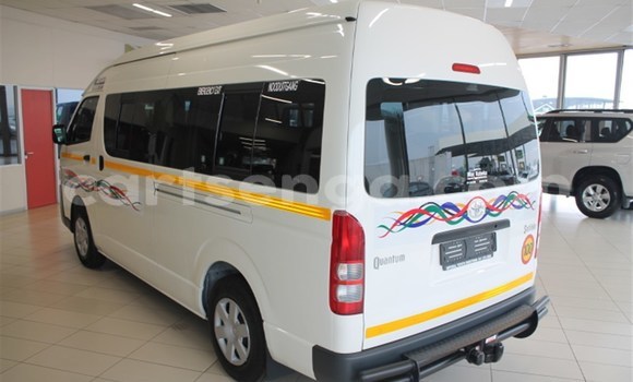 Nunua Ilio tumika Toyota Sprinter White Gari ndani ya Mbabane nchini Manzini Nunua Ilio tumika Toyota Sprinter White Gari ndani ya Mbabane nchini Manzini