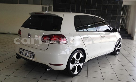 Nunua Ilio tumika Volkswagen Golf GTI White Gari ndani ya Mbabane nchini Manzini Nunua Ilio tumika Volkswagen Golf GTI White Gari ndani ya Mbabane nchini Manzini
