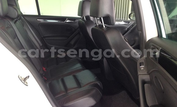 Nunua Ilio tumika Volkswagen Golf GTI White Gari ndani ya Mbabane nchini Manzini Nunua Ilio tumika Volkswagen Golf GTI White Gari ndani ya Mbabane nchini Manzini